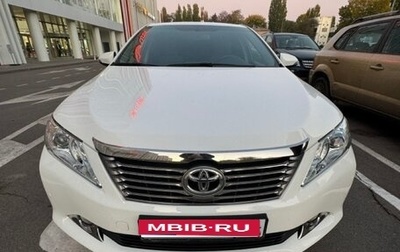 Toyota Camry, 2014 год, 2 300 000 рублей, 1 фотография