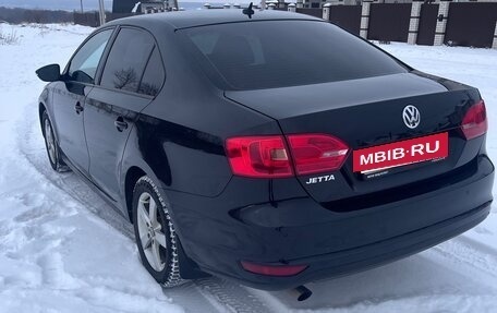 Volkswagen Jetta VI, 2013 год, 1 250 000 рублей, 3 фотография