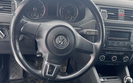 Volkswagen Jetta VI, 2013 год, 1 250 000 рублей, 14 фотография