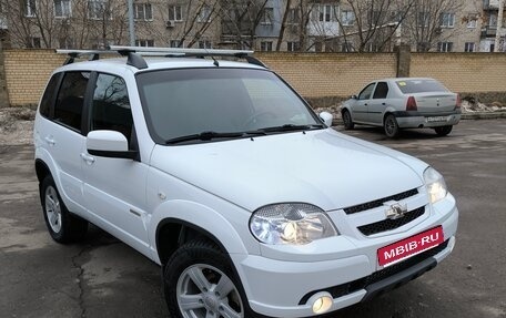 Chevrolet Niva I рестайлинг, 2016 год, 770 000 рублей, 5 фотография