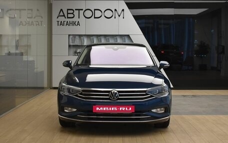 Volkswagen Passat B8 рестайлинг, 2021 год, 3 249 000 рублей, 2 фотография