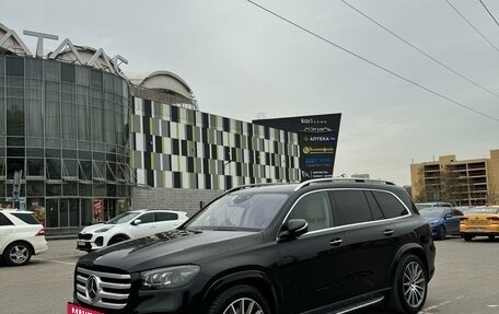 Mercedes-Benz GLS, 2023 год, 16 000 000 рублей, 3 фотография