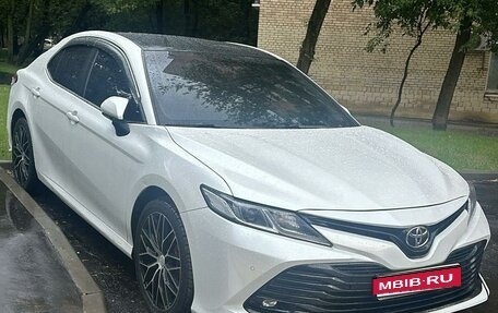 Toyota Camry, 2019 год, 2 550 000 рублей, 1 фотография