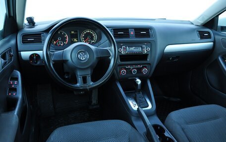 Volkswagen Jetta VI, 2012 год, 1 299 000 рублей, 12 фотография