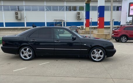 Mercedes-Benz E-Класс, 1997 год, 750 000 рублей, 4 фотография