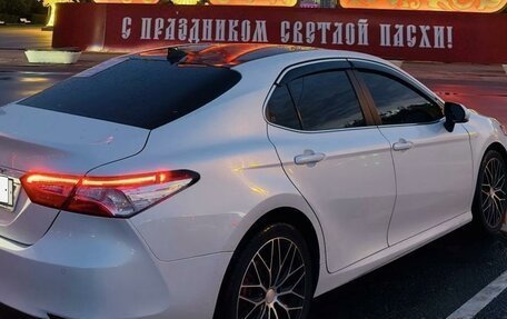 Toyota Camry, 2019 год, 2 550 000 рублей, 2 фотография