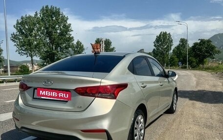 Hyundai Solaris II рестайлинг, 2018 год, 1 350 000 рублей, 4 фотография