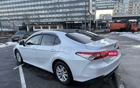 Toyota Camry, 2019 год, 2 550 000 рублей, 9 фотография