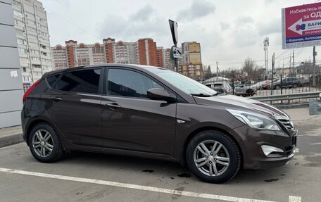 Hyundai Solaris II рестайлинг, 2015 год, 1 290 000 рублей, 9 фотография