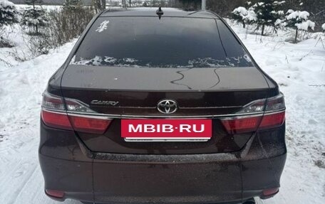 Toyota Camry, 2017 год, 2 640 000 рублей, 3 фотография