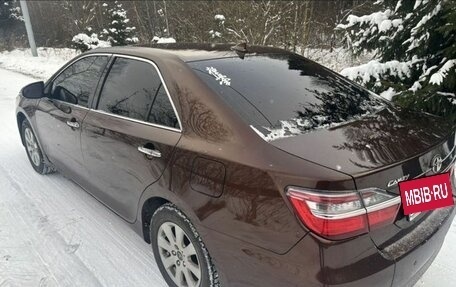 Toyota Camry, 2017 год, 2 640 000 рублей, 18 фотография