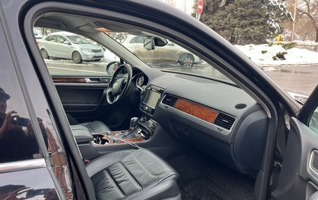 Volkswagen Touareg III, 2014 год, 2 890 000 рублей, 10 фотография