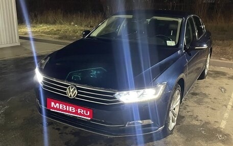 Volkswagen Passat B8 рестайлинг, 2017 год, 2 450 000 рублей, 3 фотография