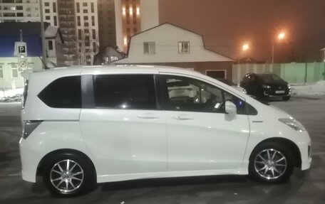 Honda Freed I, 2014 год, 1 370 000 рублей, 8 фотография