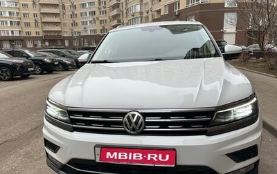 Volkswagen Tiguan II, 2018 год, 2 695 000 рублей, 1 фотография