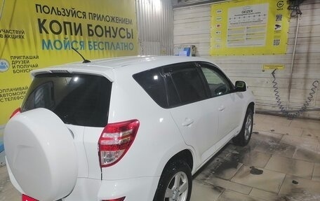 Toyota RAV4, 2011 год, 1 650 000 рублей, 6 фотография