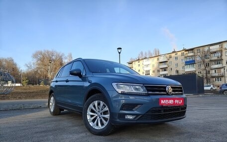 Volkswagen Tiguan II, 2020 год, 2 470 000 рублей, 2 фотография