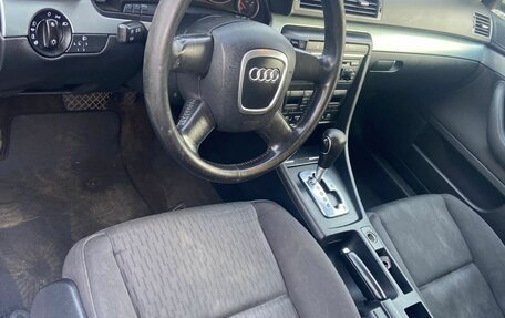 Audi A4, 2004 год, 460 000 рублей, 3 фотография