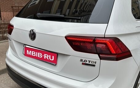 Volkswagen Tiguan II, 2018 год, 2 695 000 рублей, 4 фотография