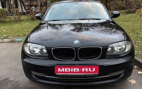 BMW 1 серия, 2010 год, 850 000 рублей, 7 фотография