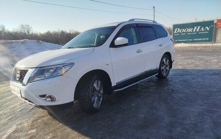 Nissan Pathfinder, 2016 год, 2 450 000 рублей, 2 фотография