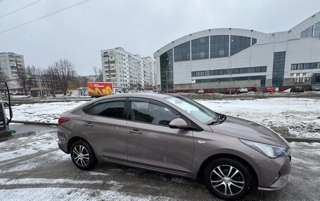 Hyundai Solaris II рестайлинг, 2020 год, 1 630 000 рублей, 4 фотография