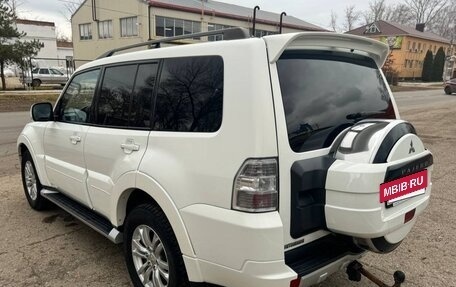 Mitsubishi Pajero IV, 2014 год, 2 400 000 рублей, 3 фотография