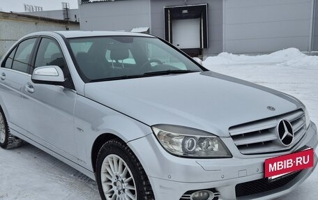 Mercedes-Benz C-Класс, 2007 год, 1 300 000 рублей, 2 фотография