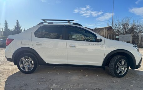 Renault Logan II, 2019 год, 1 200 000 рублей, 4 фотография