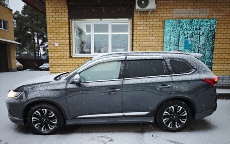 Mitsubishi Outlander III рестайлинг 3, 2021 год, 2 610 011 рублей, 5 фотография