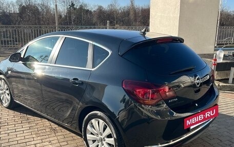 Opel Astra J, 2015 год, 1 350 000 рублей, 7 фотография