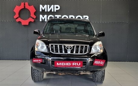 Toyota Land Cruiser Prado 120 рестайлинг, 2005 год, 2 100 000 рублей, 2 фотография