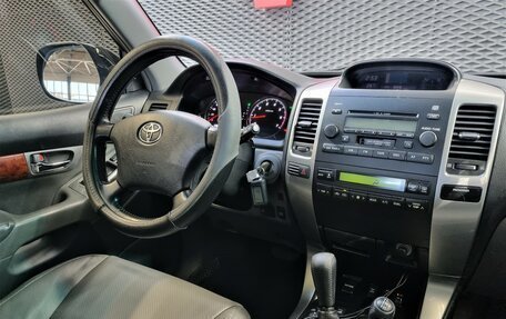 Toyota Land Cruiser Prado 120 рестайлинг, 2005 год, 2 100 000 рублей, 29 фотография