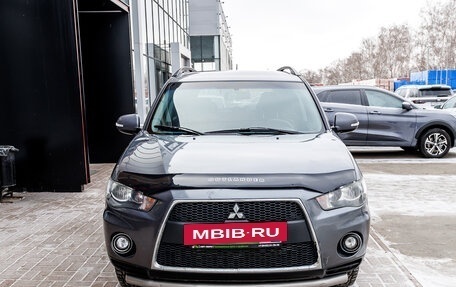 Mitsubishi Outlander III рестайлинг 3, 2011 год, 1 136 000 рублей, 8 фотография