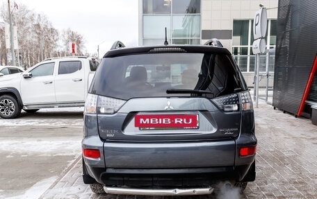 Mitsubishi Outlander III рестайлинг 3, 2011 год, 1 136 000 рублей, 4 фотография