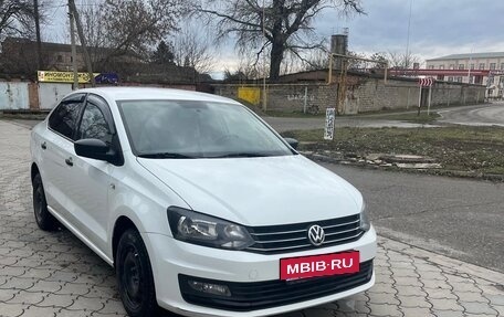 Volkswagen Polo VI (EU Market), 2016 год, 930 000 рублей, 2 фотография