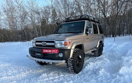 Toyota Land Cruiser 70, 2011 год, 5 600 000 рублей, 1 фотография