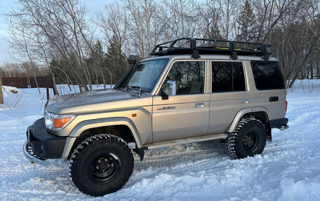 Toyota Land Cruiser 70, 2011 год, 5 600 000 рублей, 5 фотография