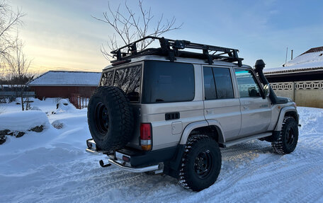 Toyota Land Cruiser 70, 2011 год, 5 600 000 рублей, 6 фотография