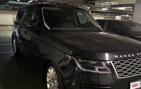 Land Rover Range Rover IV рестайлинг, 2018 год, 9 000 000 рублей, 3 фотография