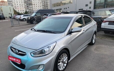 Hyundai Solaris II рестайлинг, 2012 год, 1 500 000 рублей, 8 фотография