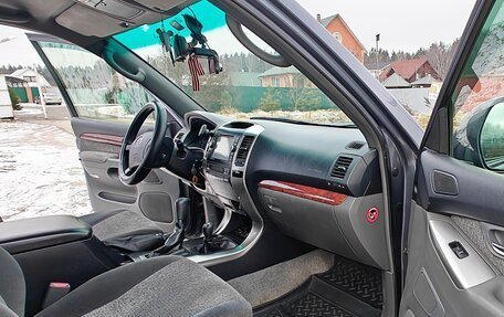 Toyota Land Cruiser Prado 120 рестайлинг, 2008 год, 2 375 000 рублей, 8 фотография