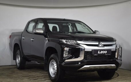 Mitsubishi L200 IV рестайлинг, 2024 год, 6 200 000 рублей, 3 фотография