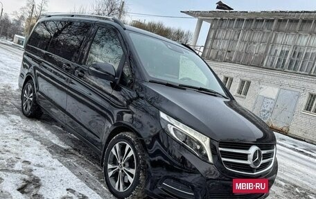 Mercedes-Benz V-Класс, 2018 год, 5 900 000 рублей, 2 фотография