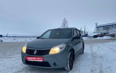 Renault Sandero I, 2012 год, 530 000 рублей, 2 фотография