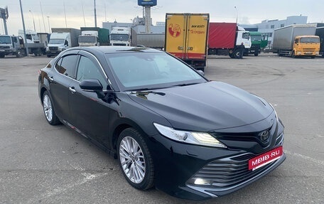 Toyota Camry, 2019 год, 3 800 000 рублей, 7 фотография