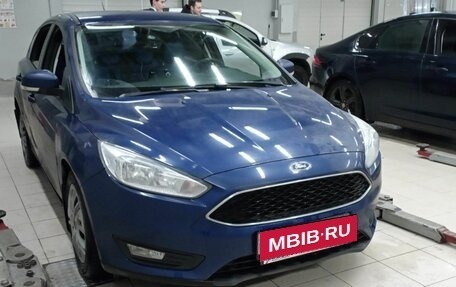 Ford Focus III, 2015 год, 1 020 000 рублей, 2 фотография