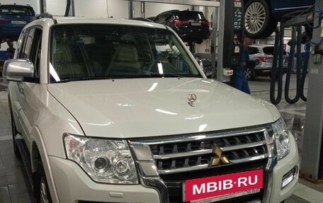 Mitsubishi Pajero IV, 2019 год, 4 160 000 рублей, 2 фотография