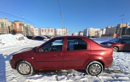 Renault Logan I, 2013 год, 700 000 рублей, 3 фотография