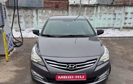 Hyundai Solaris II рестайлинг, 2014 год, 1 300 000 рублей, 1 фотография